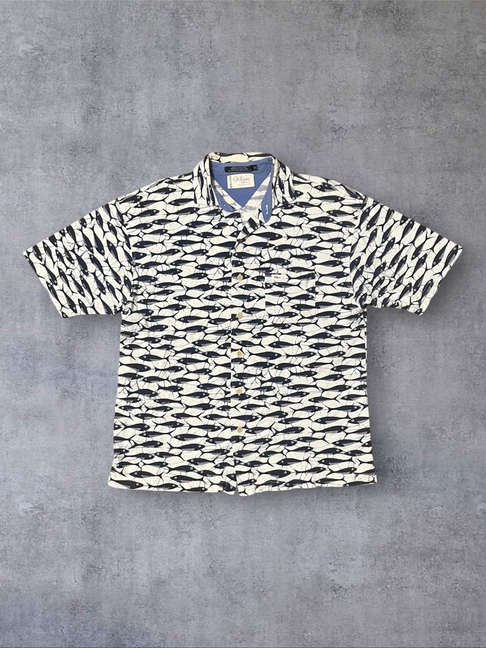 Tommy Hilfiger 100% Cotton Size Medium Fish Pattern Polo